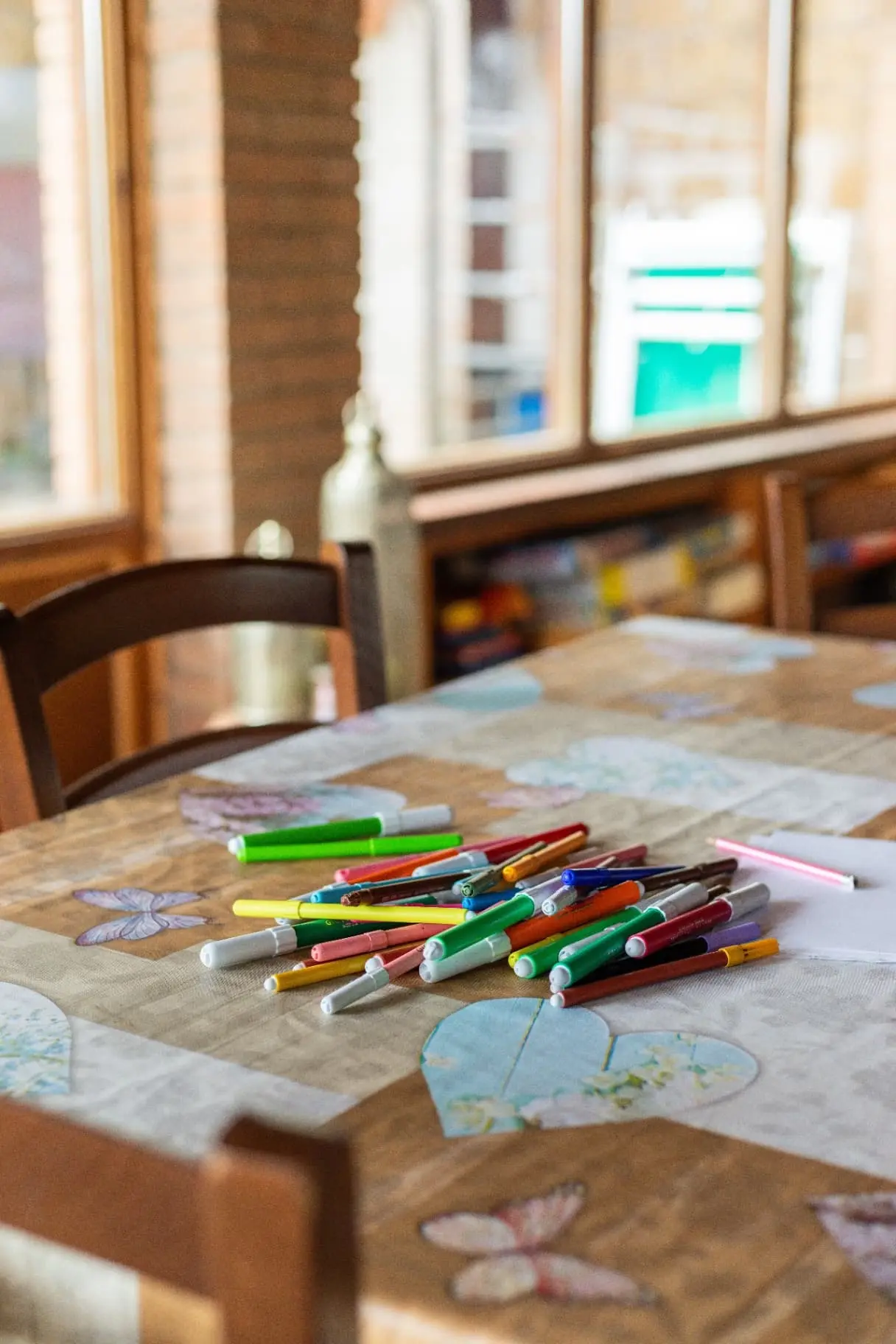 Arts and crafts table for children